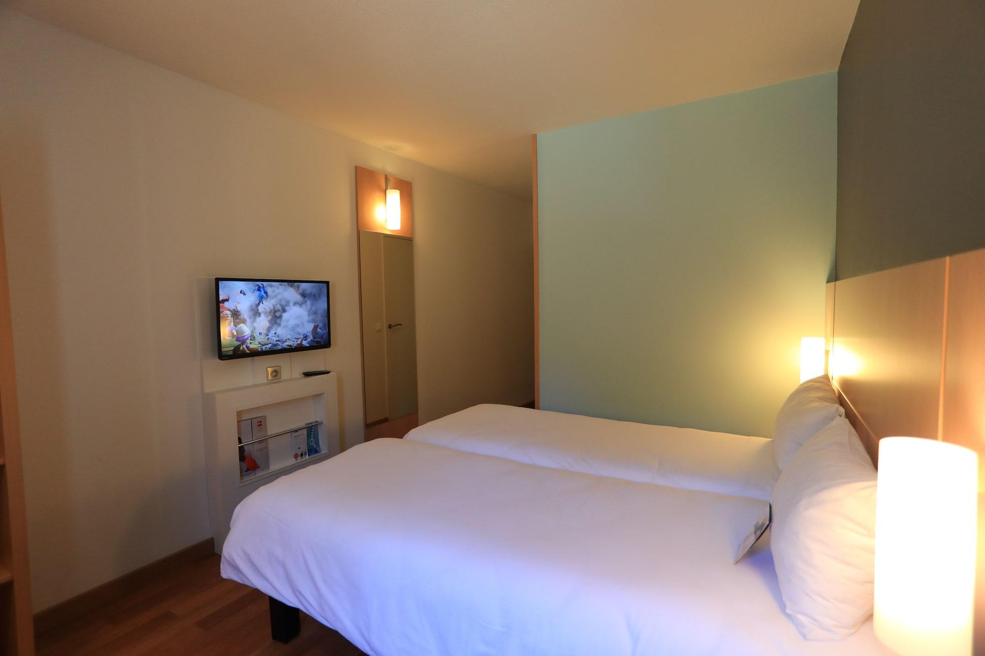 Ibis Aurillac Luaran gambar