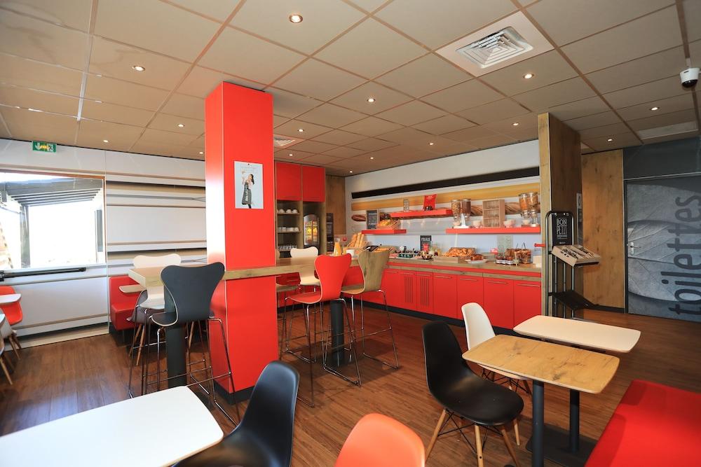 Ibis Aurillac Luaran gambar