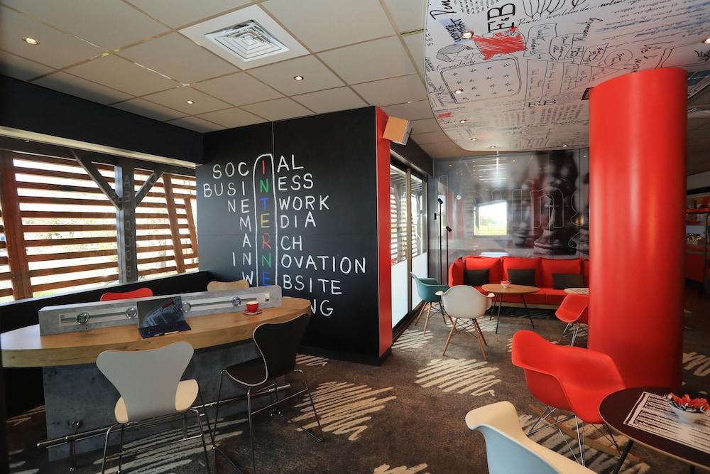 Ibis Aurillac Luaran gambar