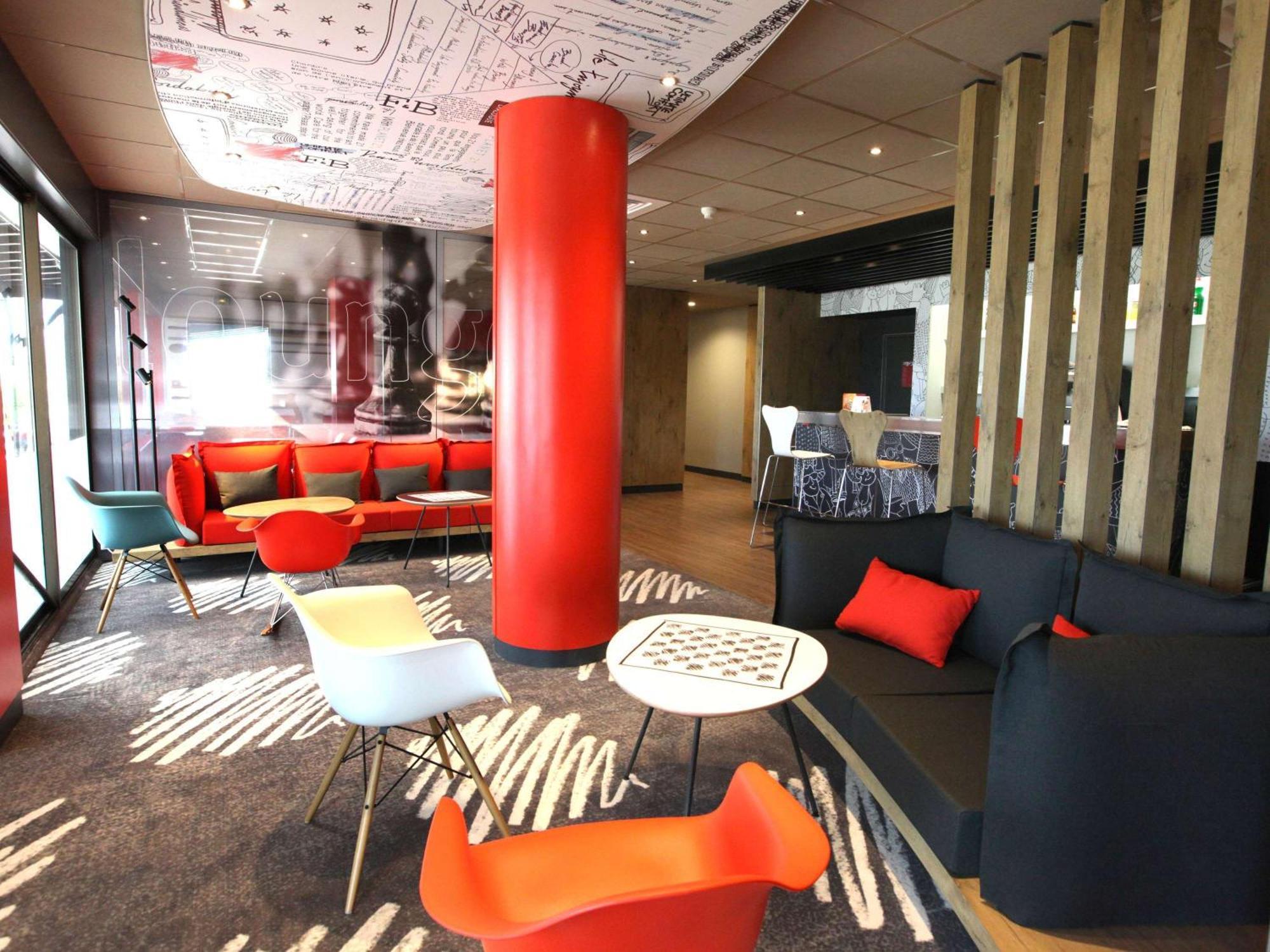 Ibis Aurillac Luaran gambar