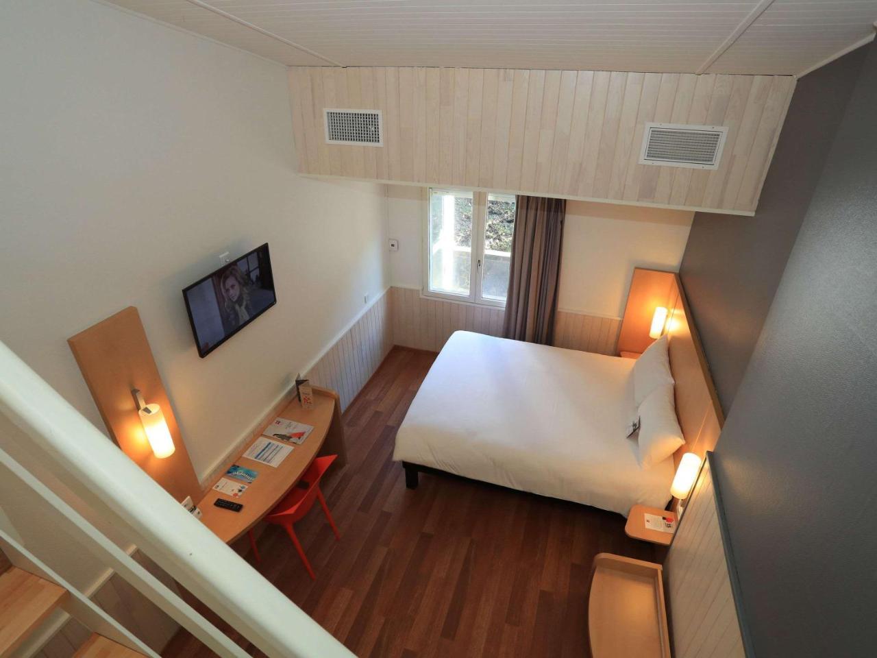Ibis Aurillac Luaran gambar